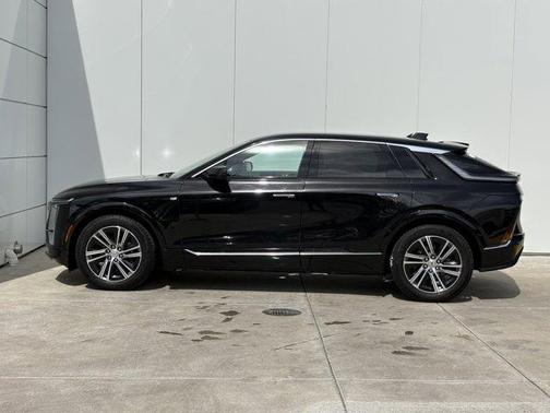 Stellar Black Metallic 2024 Cadillac LYRIQ Luxury