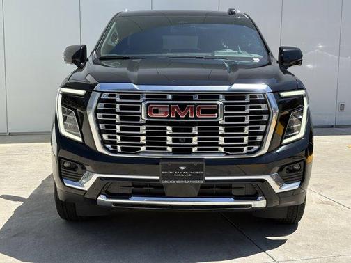 Onyx Black 2025 GMC Yukon XL Denali