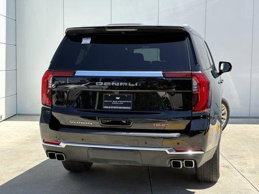 Onyx Black 2025 GMC Yukon XL Denali