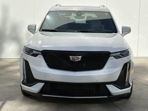 Crystal White Tri-Coat 2020 Cadillac XT6 Sport AWD