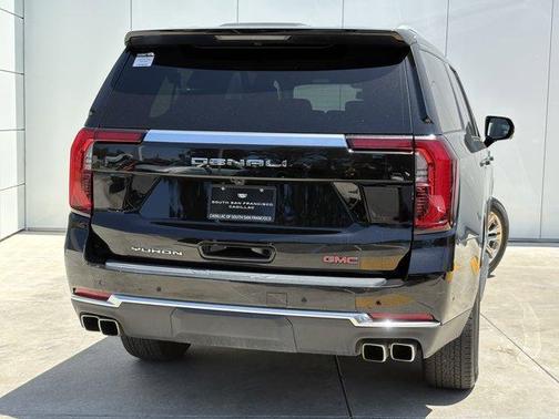 Onyx Black 2025 GMC Yukon XL Denali