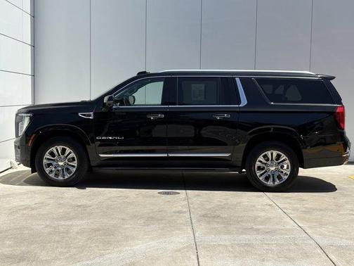 Onyx Black 2025 GMC Yukon XL Denali