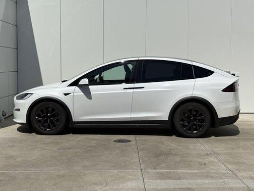 2023 Tesla Model X Standard Range