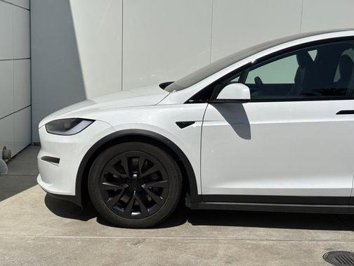 2023 Tesla Model X Standard Range