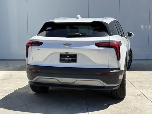 Iridescent Pearl Tricoat 2024 Chevrolet Blazer EV eAWD LT
