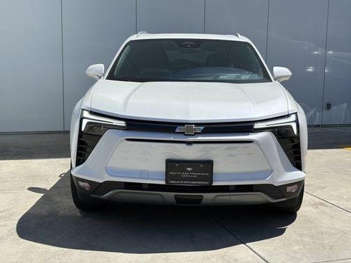 Iridescent Pearl Tricoat 2024 Chevrolet Blazer EV eAWD LT