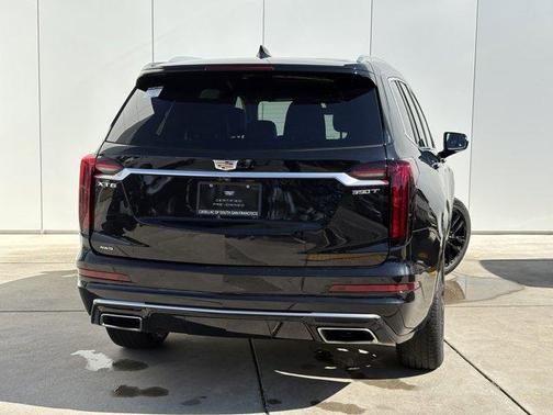 2024 Cadillac XT6 Luxury AWD