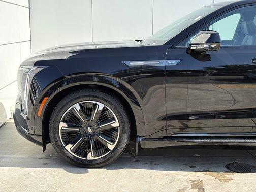 2025 Cadillac Escalade IQ Sport 2