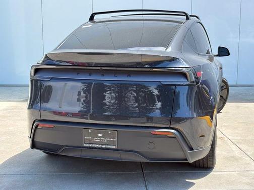 Black 2026 Tesla Model Y Long Range