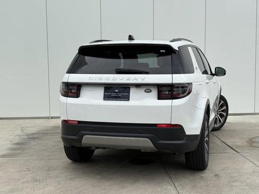 2022 Land Rover Discovery Sport SE
