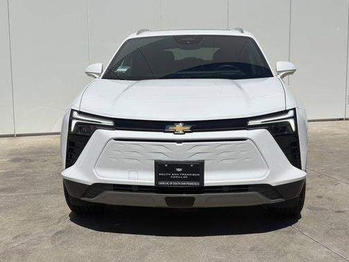 Summit White 2024 Chevrolet Blazer EV eAWD LT