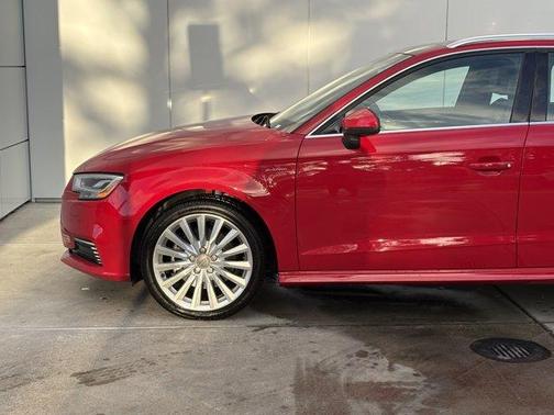 2017 Audi A3 e-tron 1.4T Premium