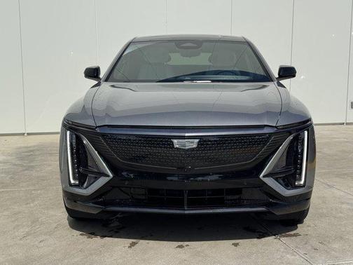 2025 Cadillac LYRIQ Sport