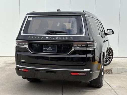 2022 Jeep Grand Wagoneer Series III