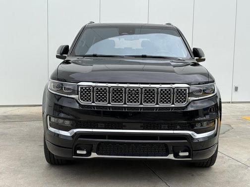2022 Jeep Grand Wagoneer Series III