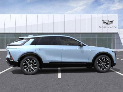 2025 Cadillac LYRIQ Sport