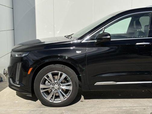 Stellar Black Metallic 2025 Cadillac XT6 Premium Luxury AWD