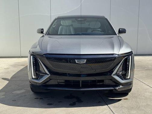 2025 Cadillac LYRIQ Sport