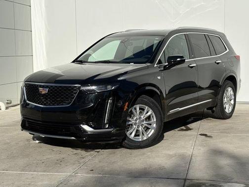 2023 Cadillac XT6 Luxury FWD