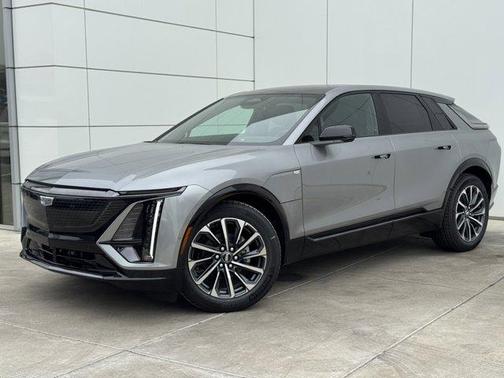 2025 Cadillac LYRIQ Sport