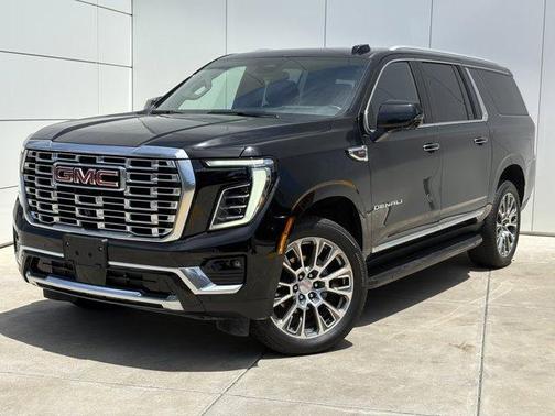 Onyx Black 2025 GMC Yukon XL Denali
