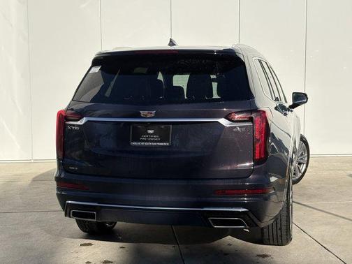 2025 Cadillac XT6 Premium Luxury AWD