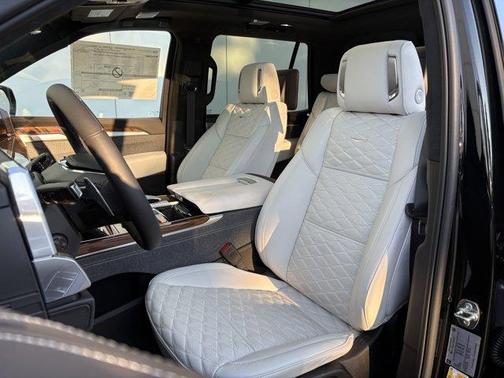 2026 Cadillac Escalade 4WD Platinum Sport