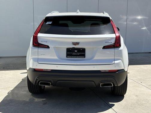 Crystal White Tri-Coat 2023 Cadillac XT4 Luxury