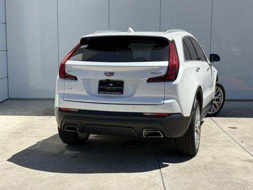 Crystal White Tri-Coat 2023 Cadillac XT4 Luxury