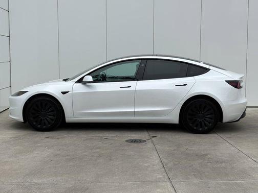 2025 Tesla Model 3 Long Range