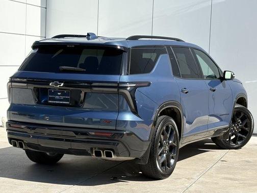Lakeshore Blue Metallic 2025 Chevrolet Traverse RS