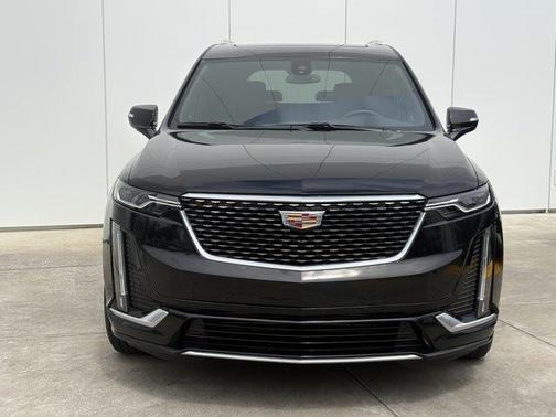 Stellar Black Metallic 2024 Cadillac XT6 Luxury AWD