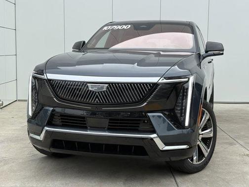 Deep 2025 Cadillac Escalade IQ Luxury 2