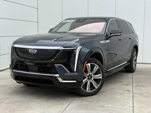 Deep 2025 Cadillac Escalade IQ Luxury 2