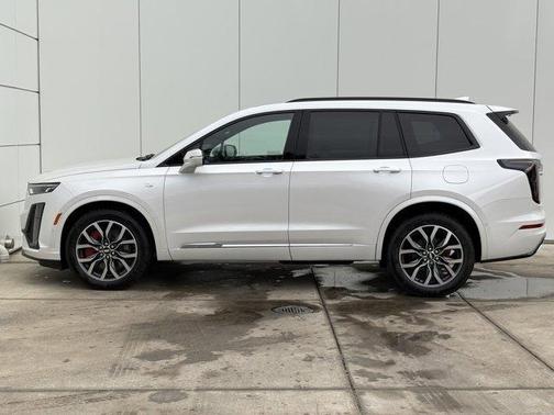 2025 Cadillac XT6 Sport AWD