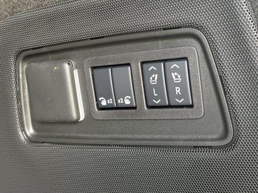 2025 Cadillac Escalade Premium Luxury