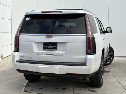 2016 Cadillac Escalade Premium