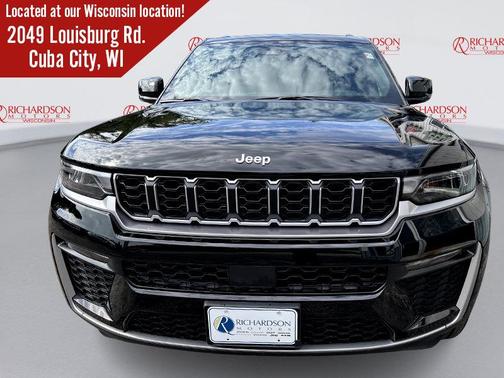 High Gloss Black 2027 Jeep Grand Cherokee Limited
