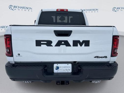 2026 RAM 2500 Tradesman Crew Cab 4x4 6'4' Box
