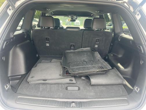 Bright White Clearcoat 2022 Jeep Grand Cherokee Altitude
