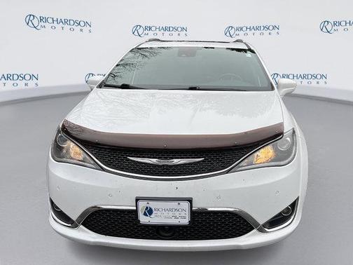 2020 Chrysler Pacifica Touring-L Plus