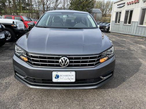 2017 Volkswagen Passat 1.8T S