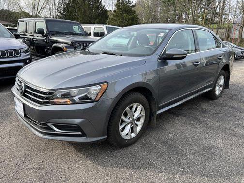2017 Volkswagen Passat 1.8T S