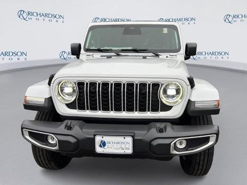 2026 Jeep Wrangler 4-Door Sahara 4x4