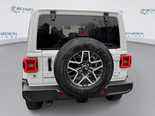 2026 Jeep Wrangler 4-Door Sahara 4x4