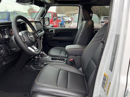 2026 Jeep Wrangler 4-Door Sahara 4x4