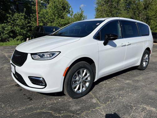 Bright White Clearcoat 2026 Chrysler Pacifica L
