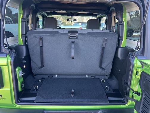 Mojito Clearcoat 2026 Jeep Wrangler Sport