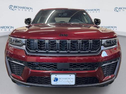 2026 Jeep Grand Cherokee Altitude