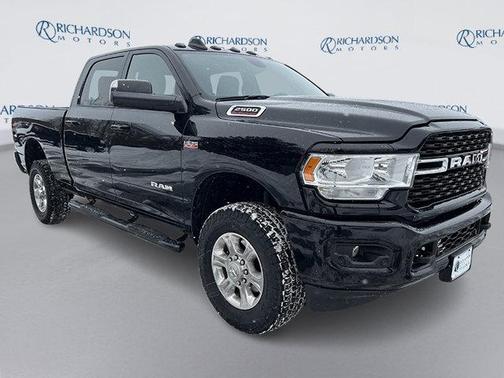 2022 RAM 2500 Big Horn Crew Cab 4x4 6'4' Box